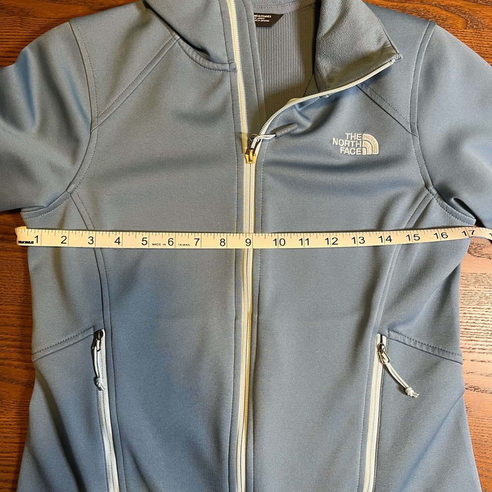 North face Baby Blue Jacket - Picture 12 of 12